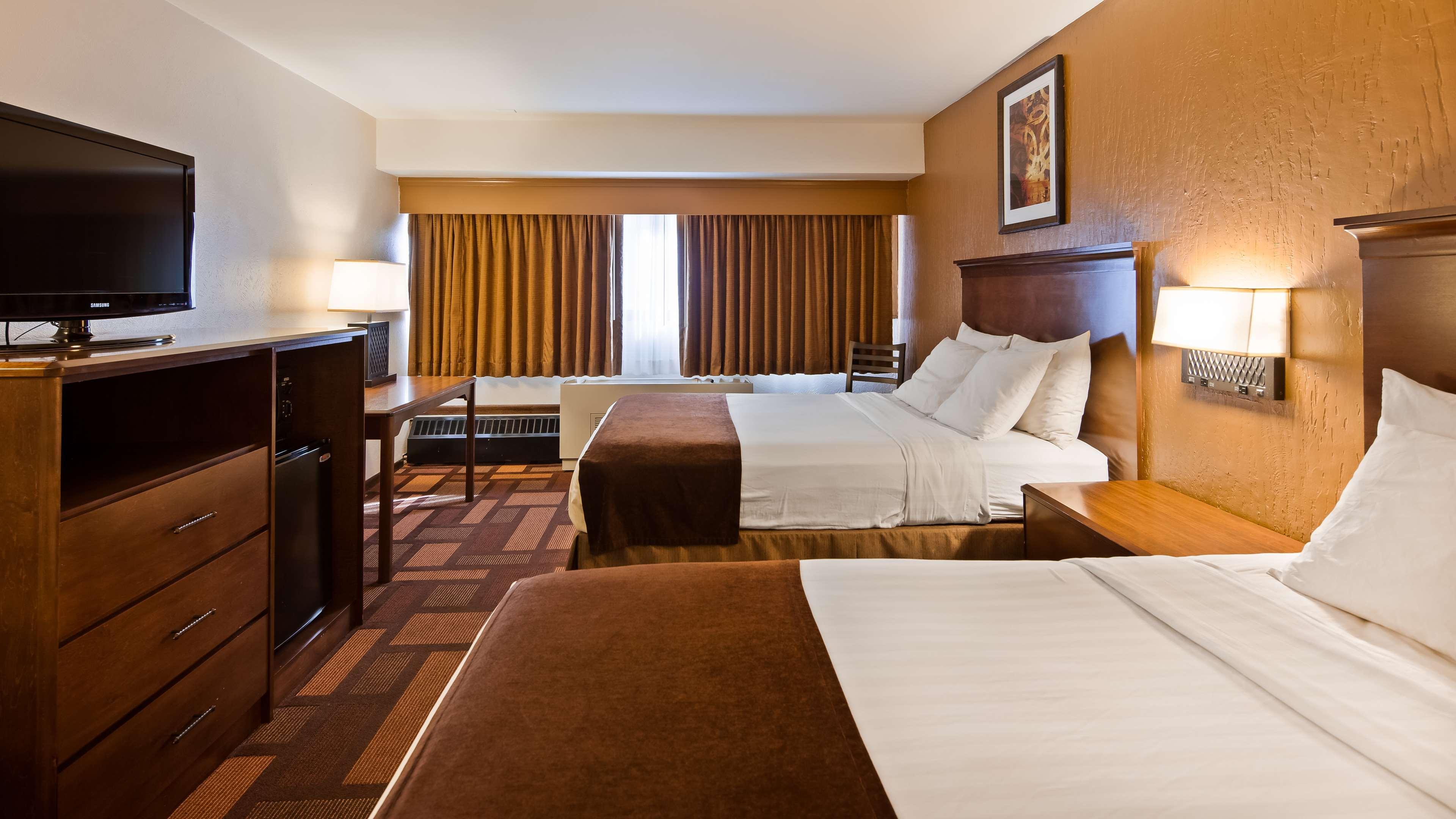 Best Western Tower West Lodge Джиллетт Экстерьер фото