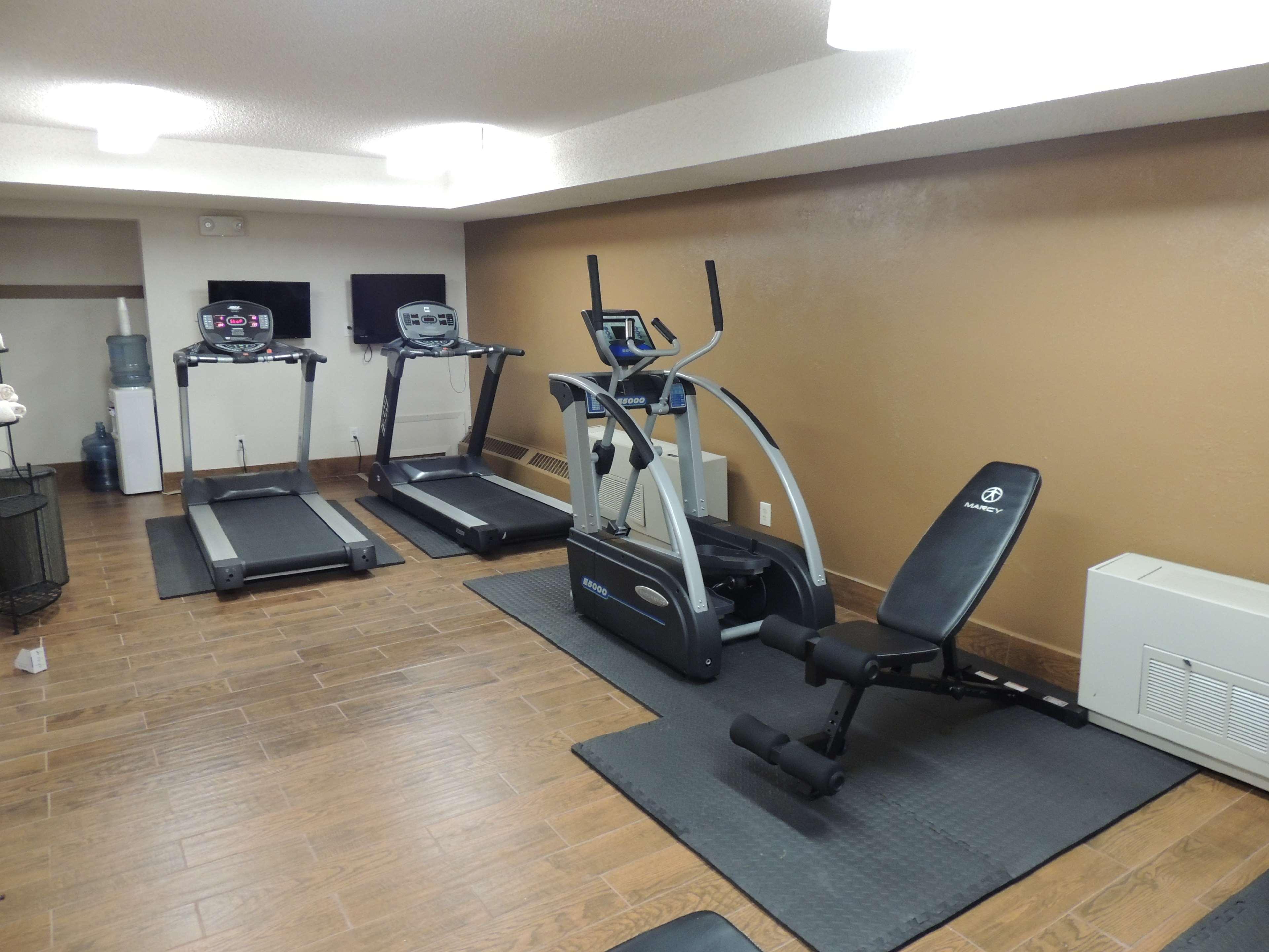 Best Western Tower West Lodge Джиллетт Экстерьер фото