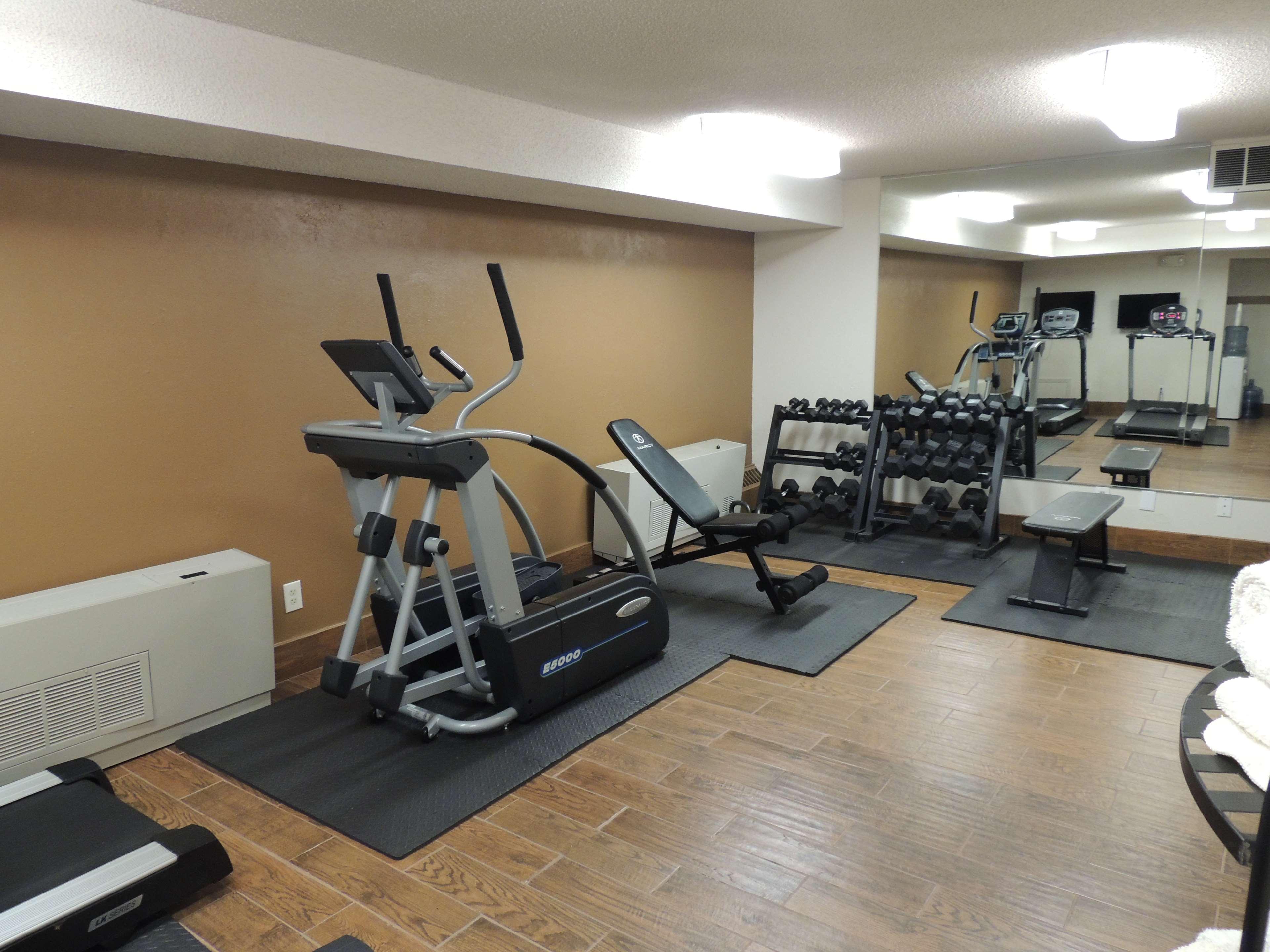 Best Western Tower West Lodge Джиллетт Экстерьер фото