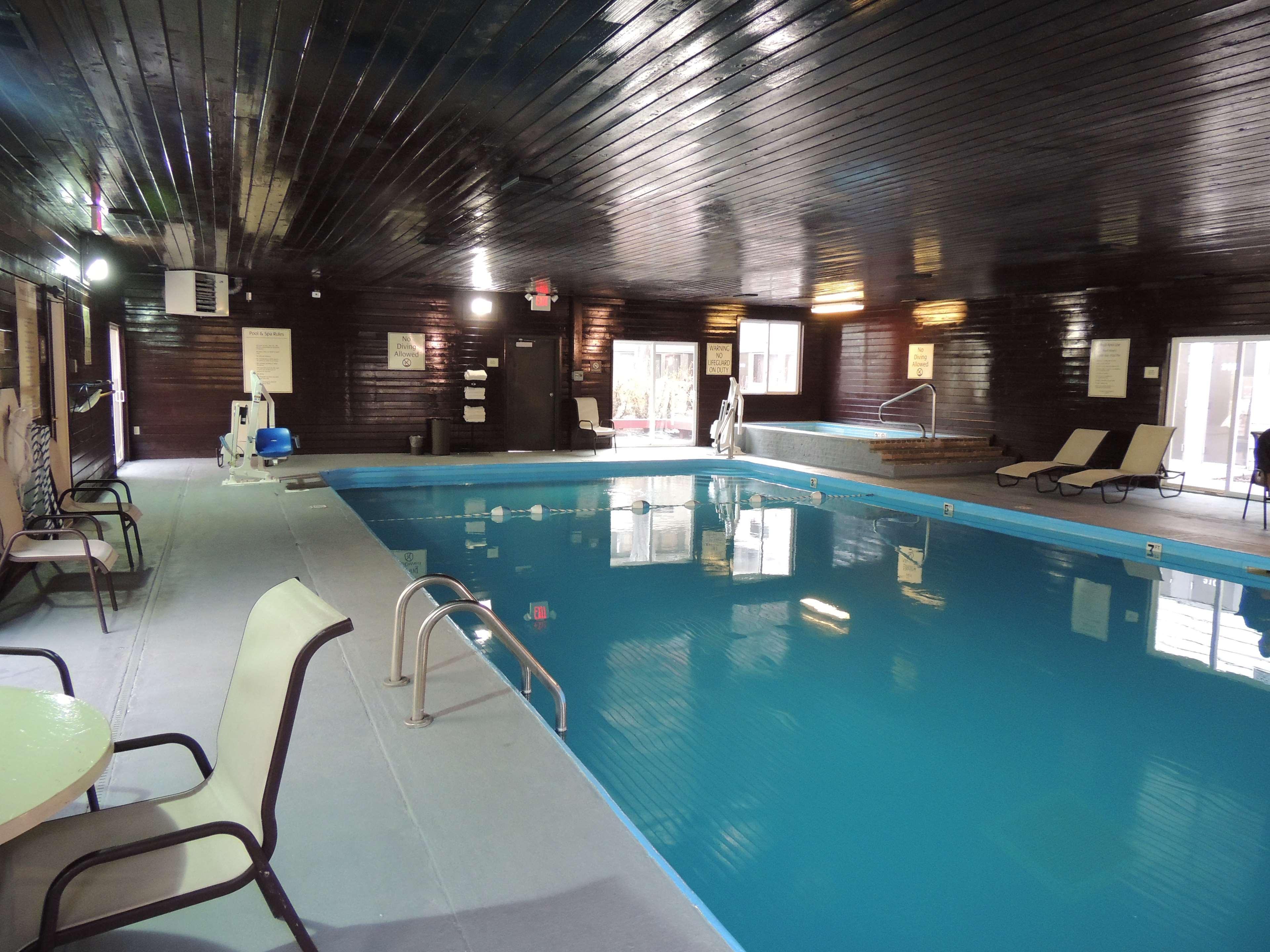 Best Western Tower West Lodge Джиллетт Экстерьер фото