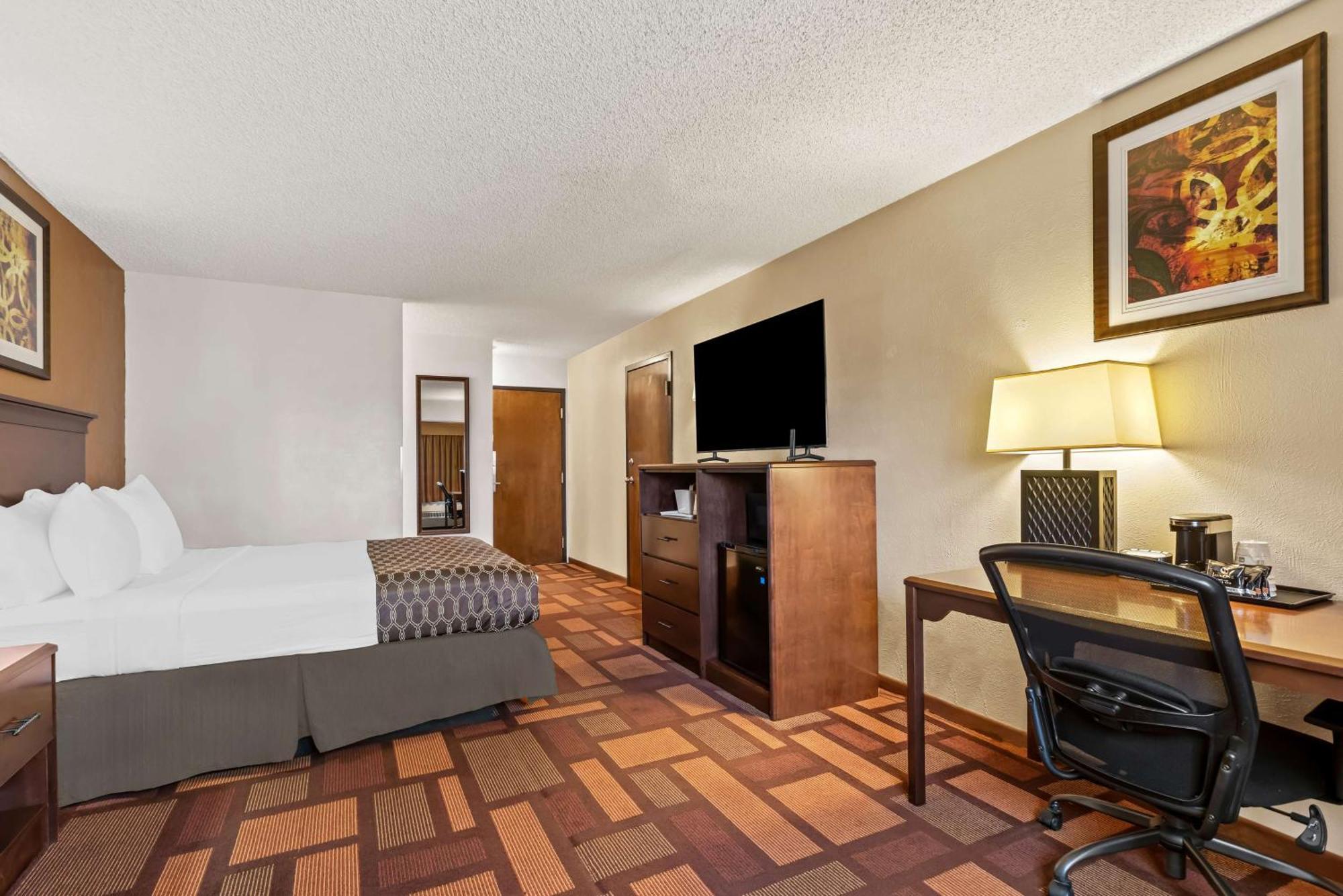 Best Western Tower West Lodge Джиллетт Экстерьер фото