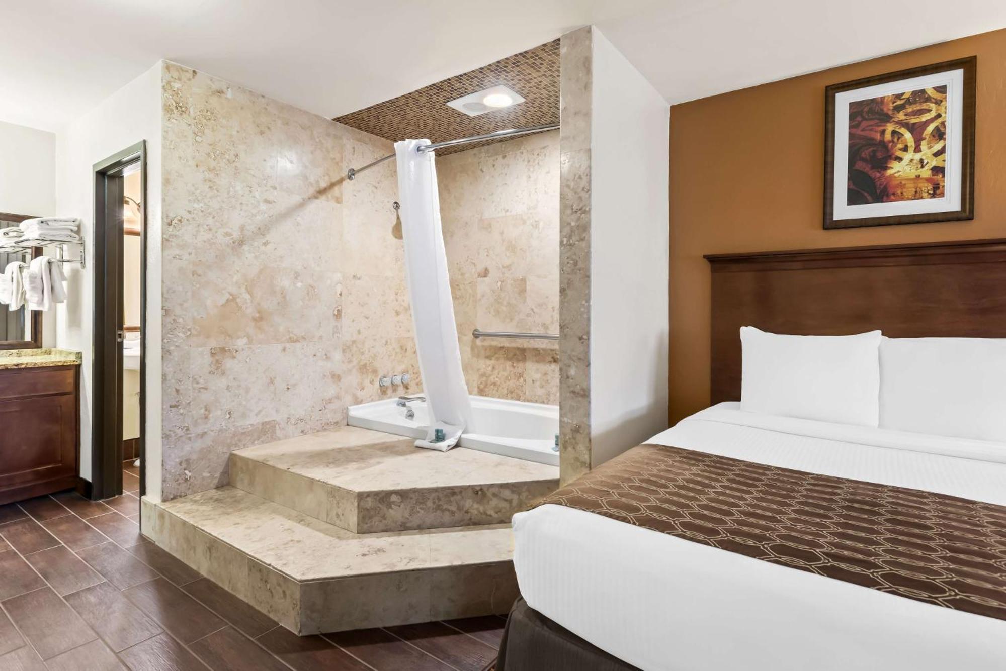 Best Western Tower West Lodge Джиллетт Экстерьер фото