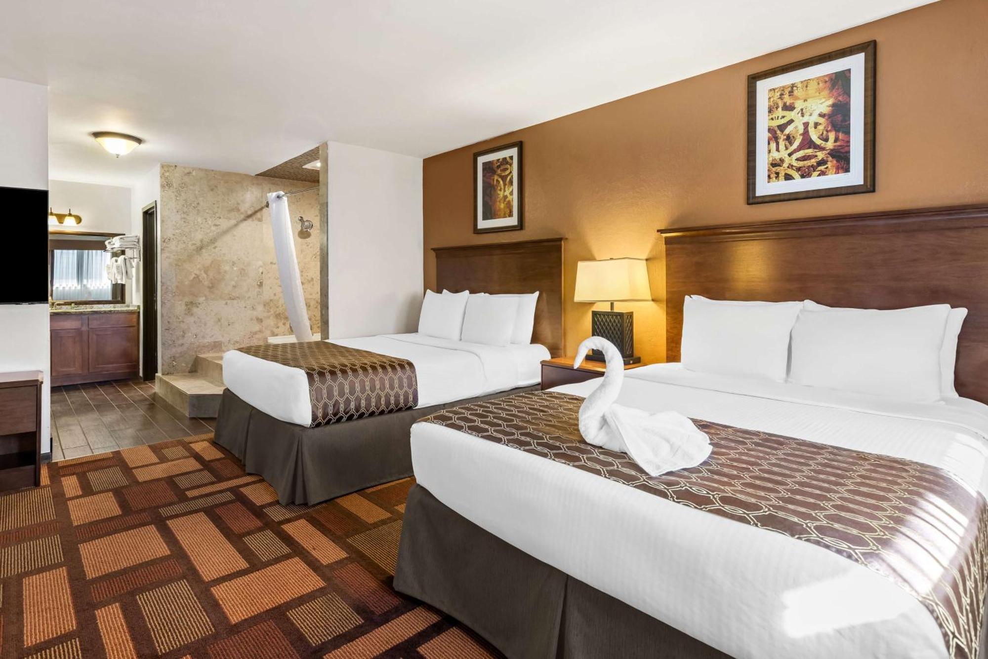 Best Western Tower West Lodge Джиллетт Экстерьер фото