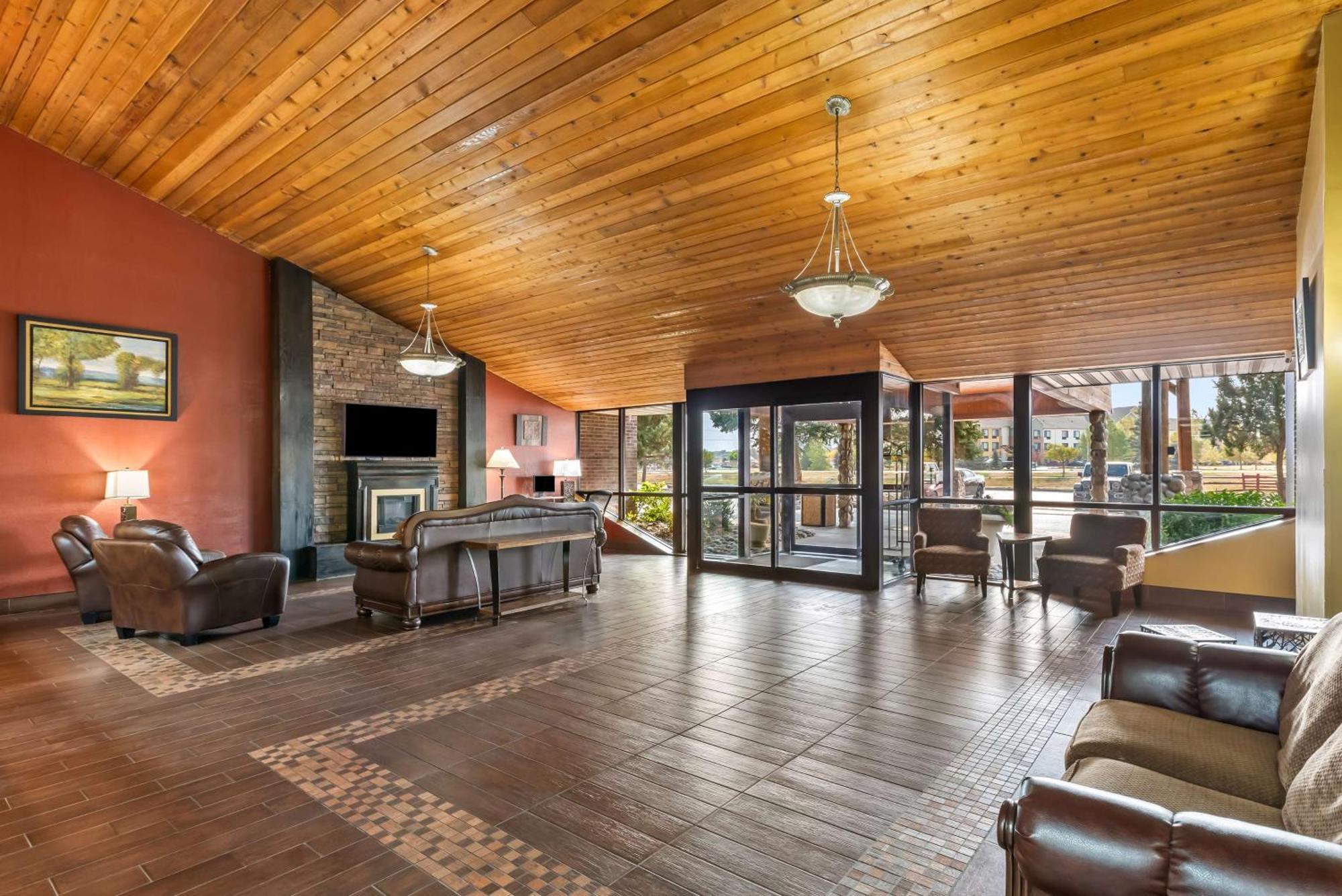 Best Western Tower West Lodge Джиллетт Экстерьер фото